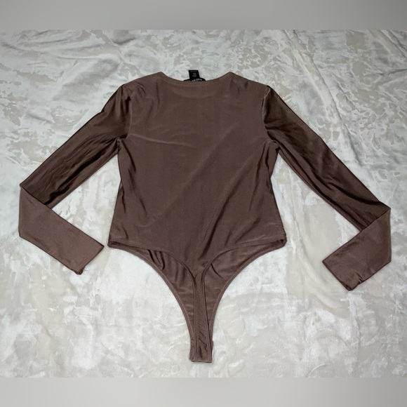 Bailey 44 Brown Long Sleeve Taupe Slimming Bodysuit Medium - Picture 2 of 5